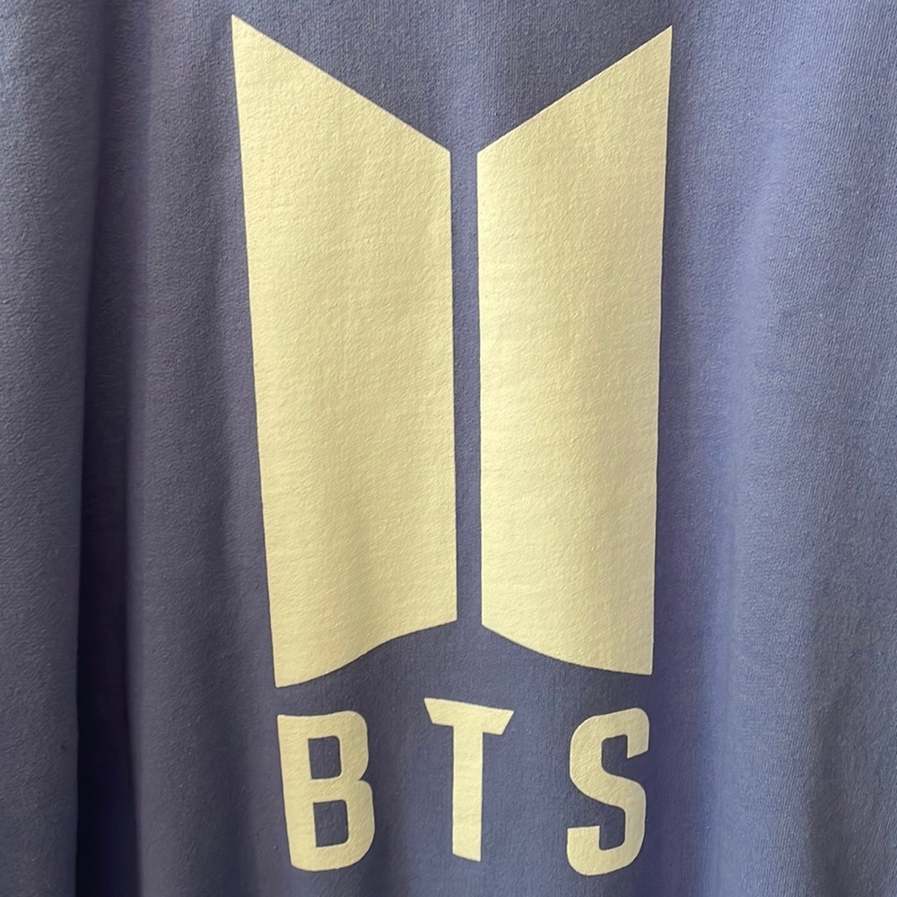 BTS XL Sweatshirt